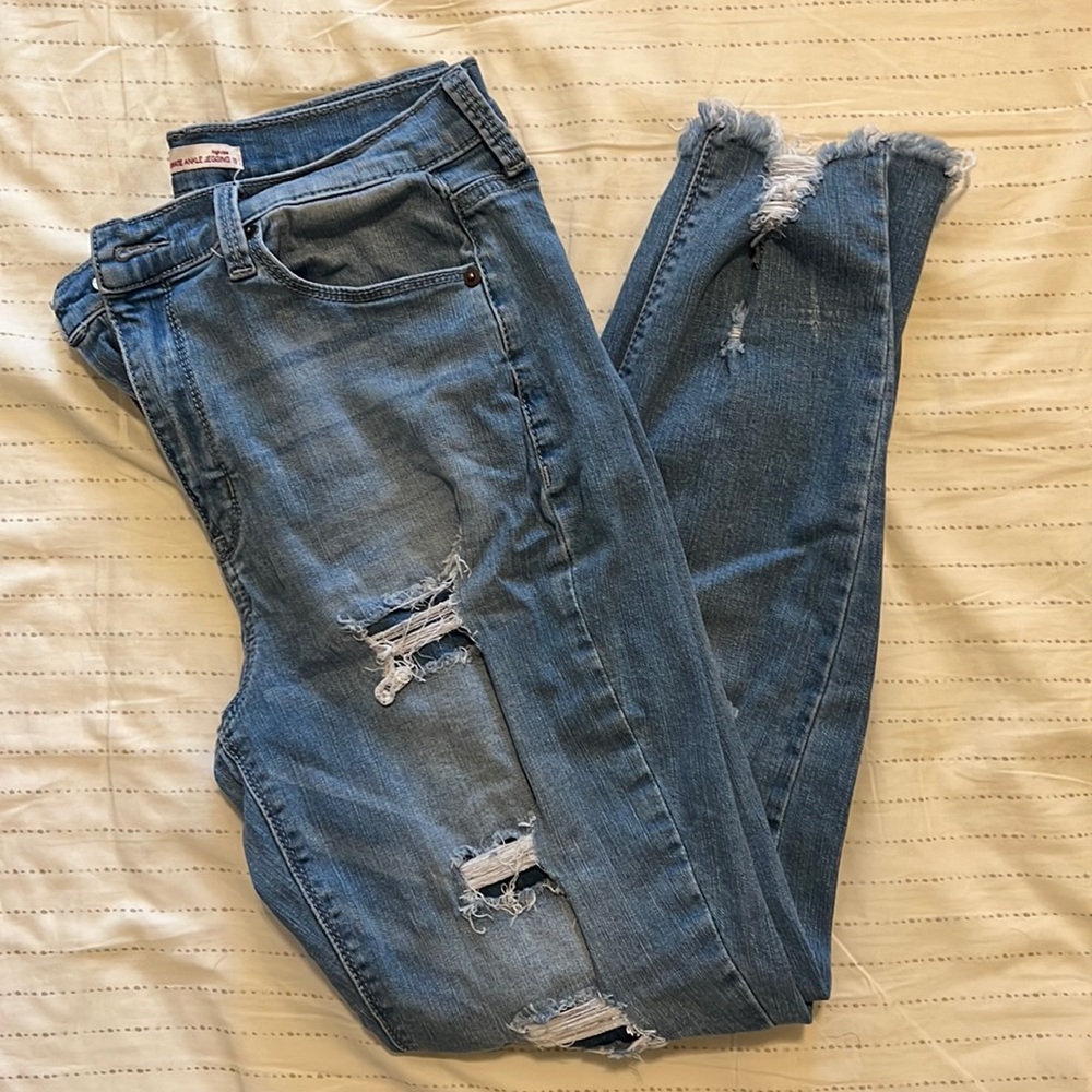 Ripped Jeans